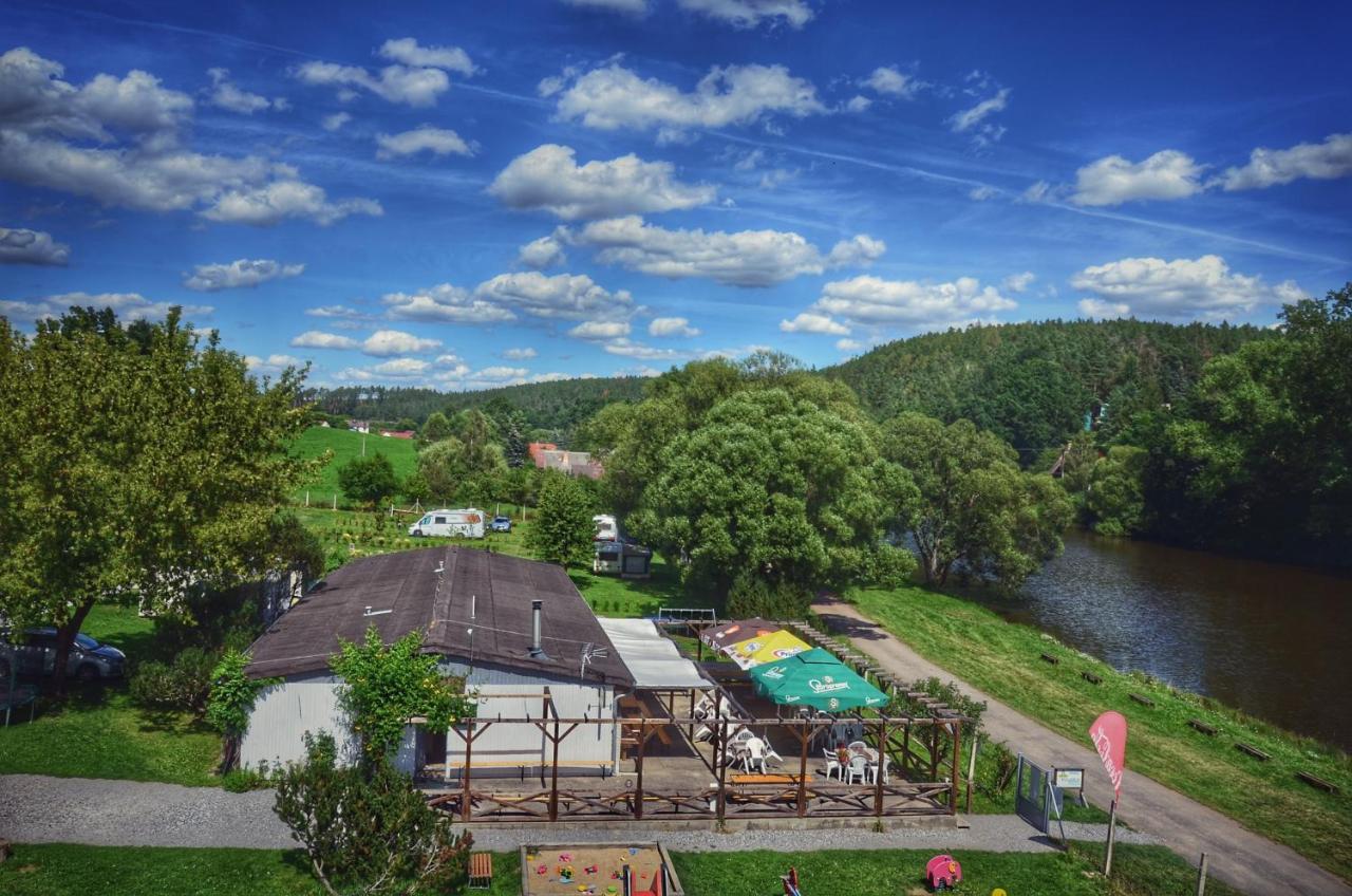 Hotel Camping Prima Týn nad Vltavou Esterno foto