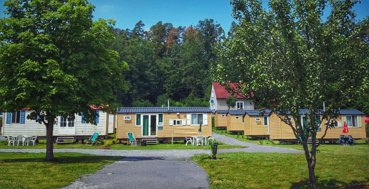 Hotel Camping Prima Týn nad Vltavou Esterno foto