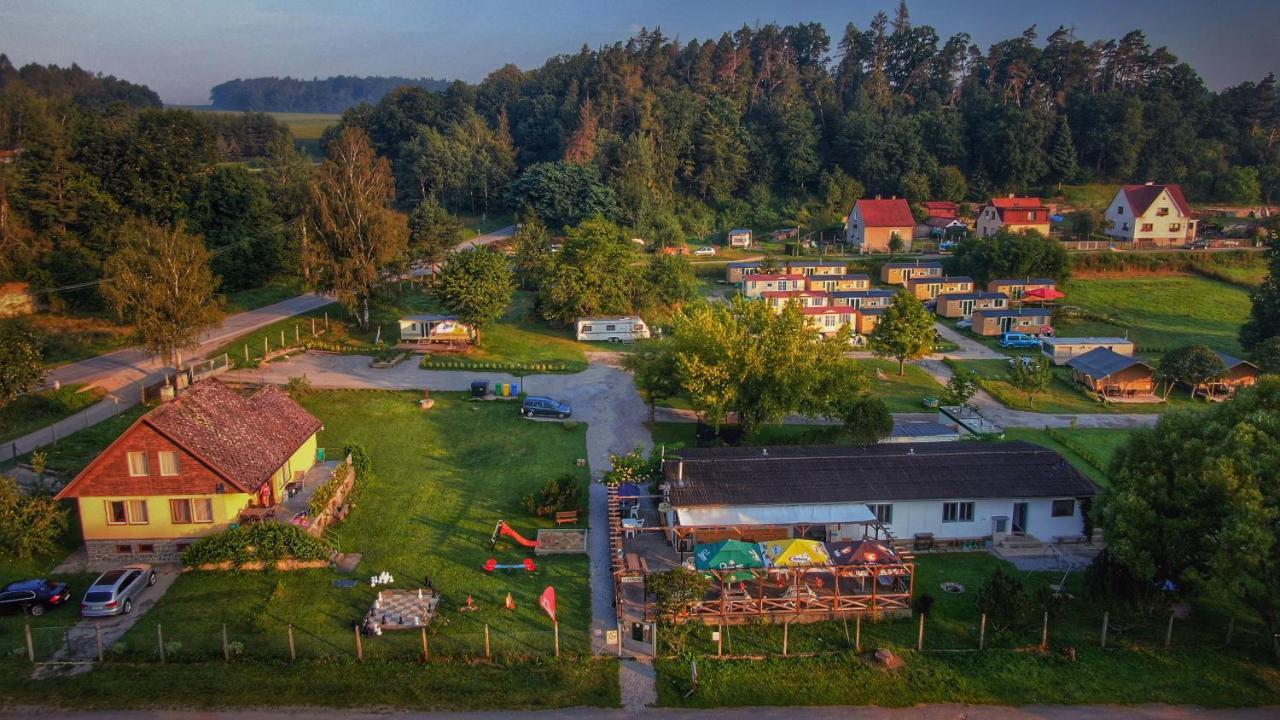 Hotel Camping Prima Týn nad Vltavou Esterno foto