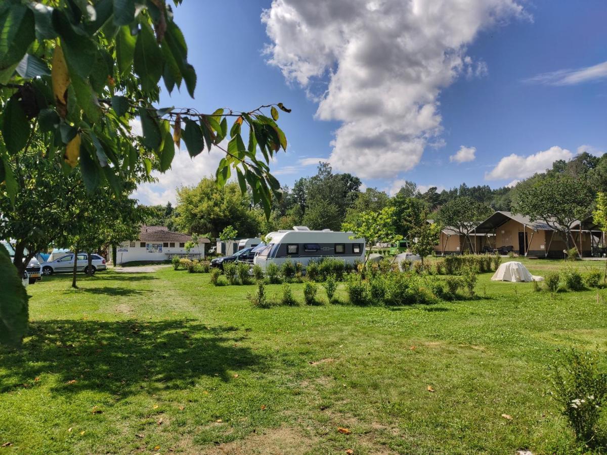 Hotel Camping Prima Týn nad Vltavou Esterno foto