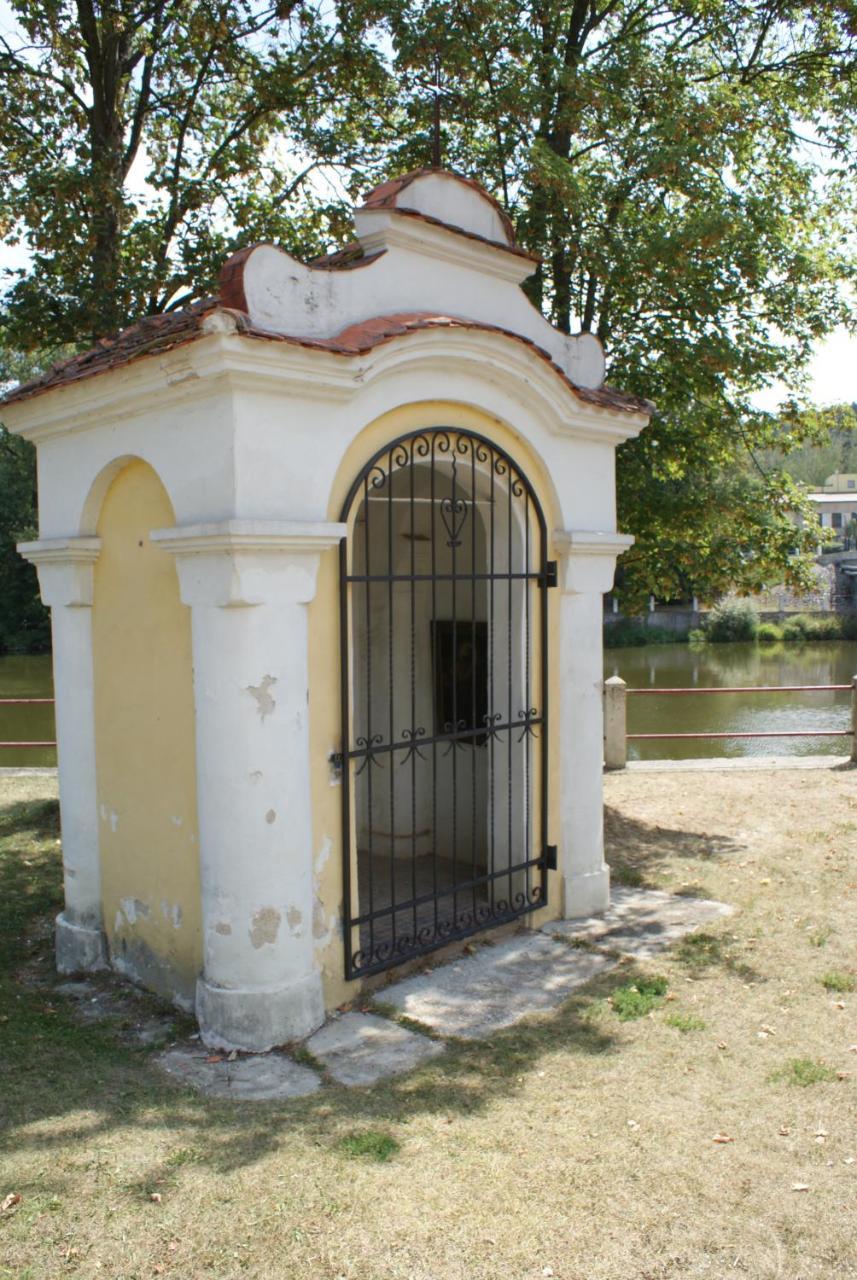 Hotel Camping Prima Týn nad Vltavou Esterno foto